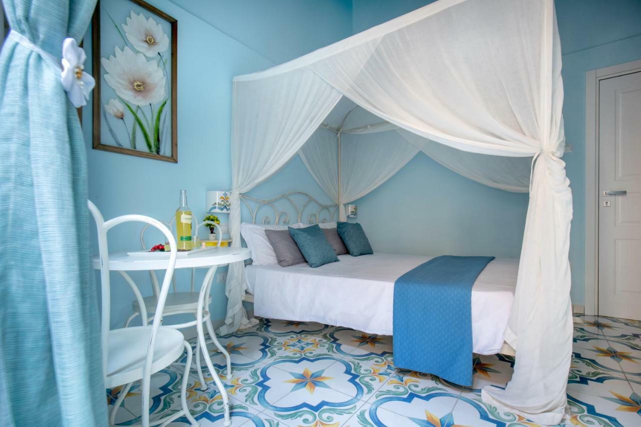 Double Room with Sea View,891811483:JPEG