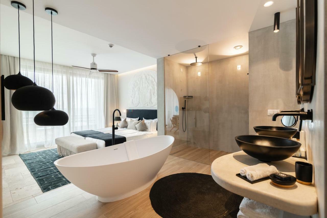 Apartament cu 1 dormitor, vedere la mare și acces gratuit la AquaHouse Thermal & Beach