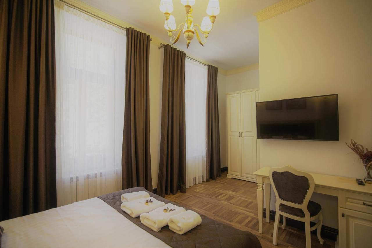 Cameră dublă cu baie privată