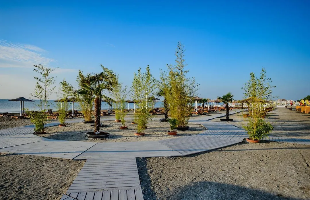 Nautic Luxury Club-1