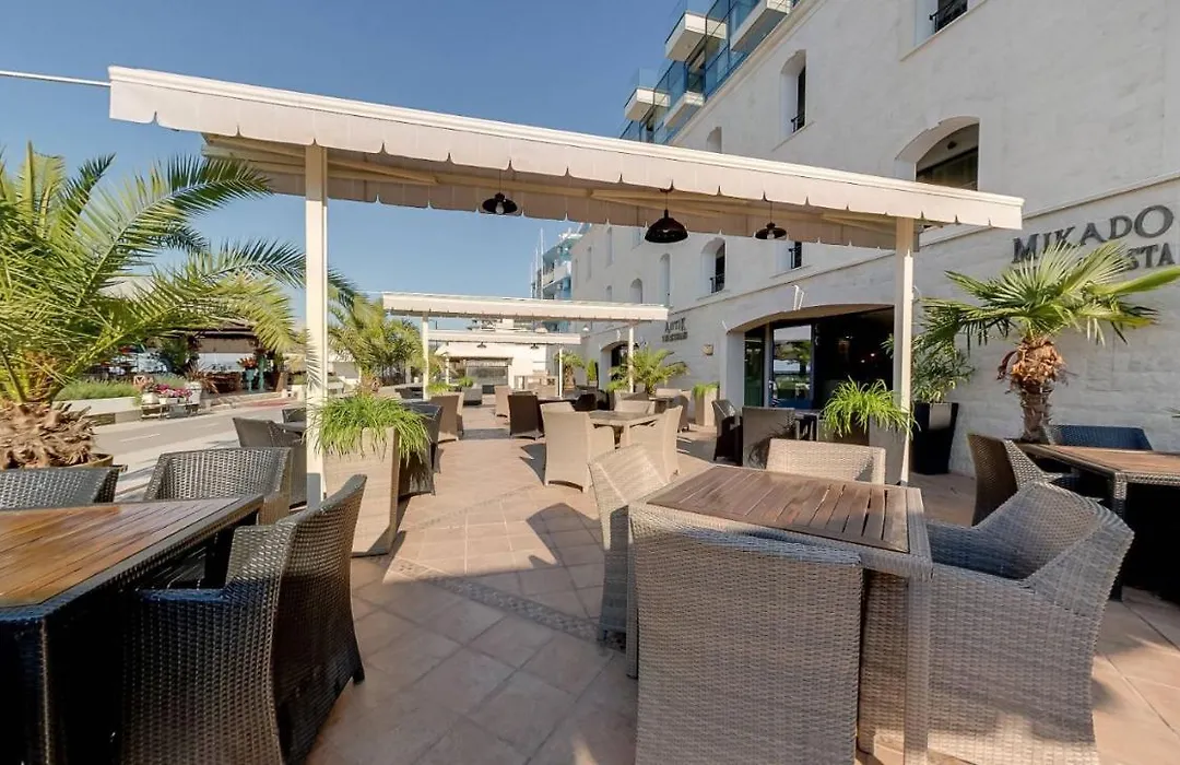 Hotel Antik-1