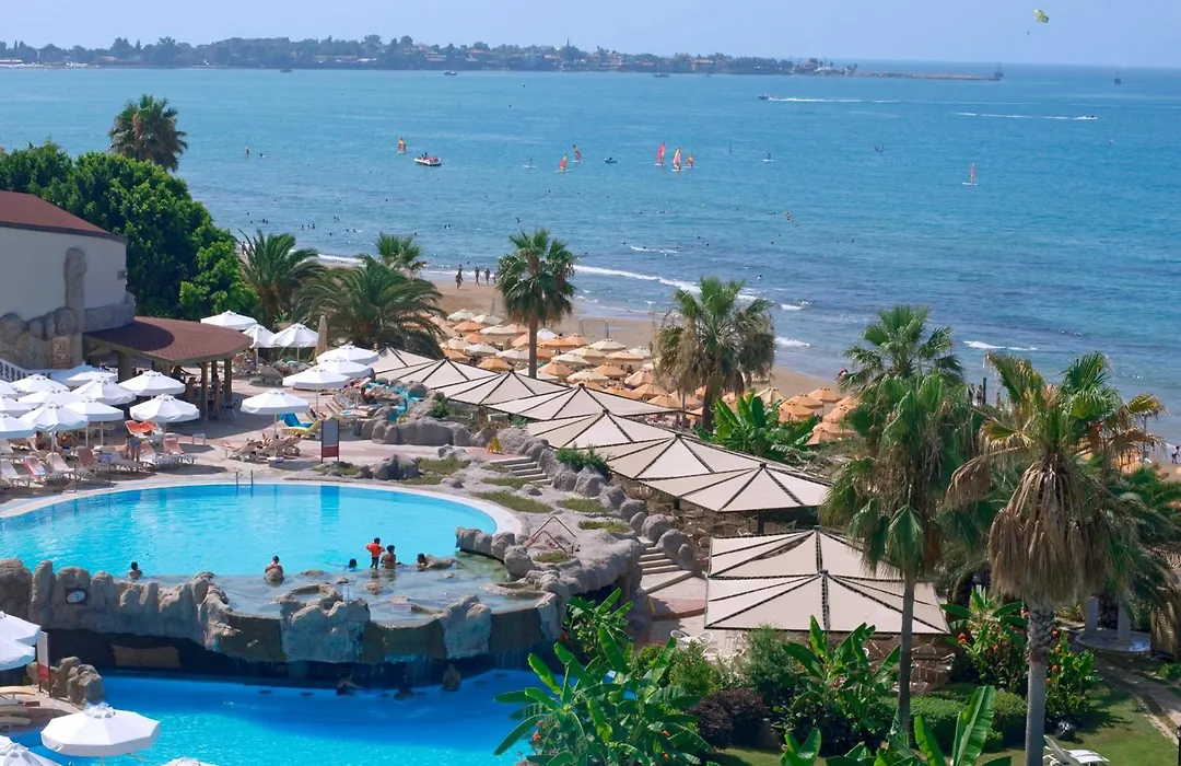 Sunrise Queen Luxury Hotel-1
