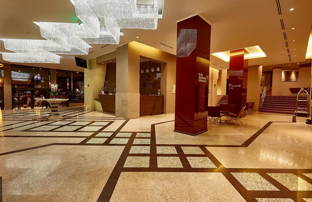 Central Plaza Hotel-1