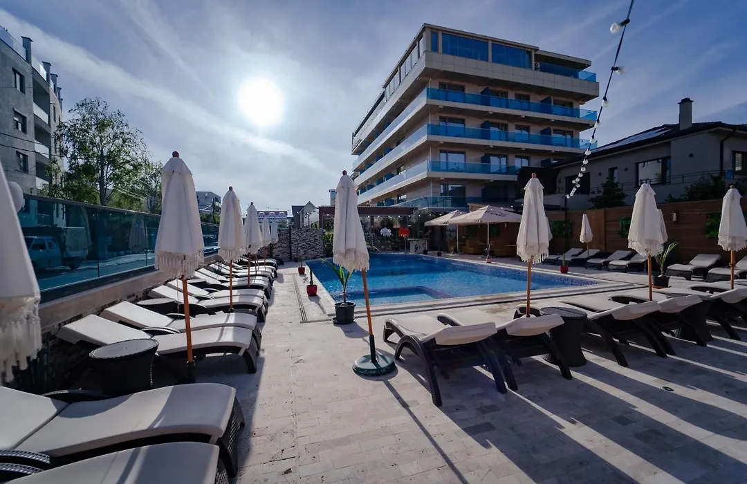 Almar Luxury-1