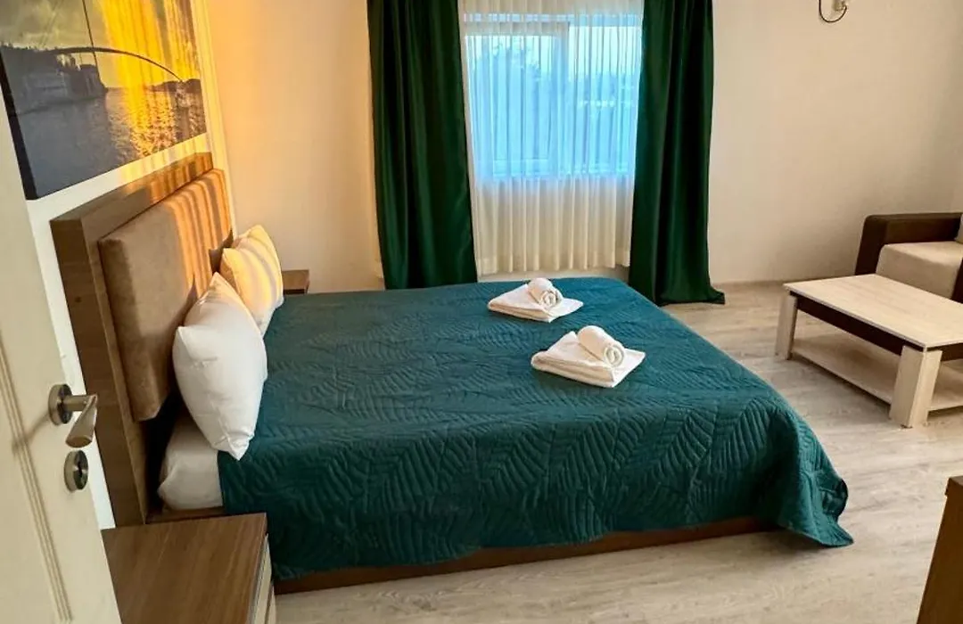 Hotel Falkor-1
