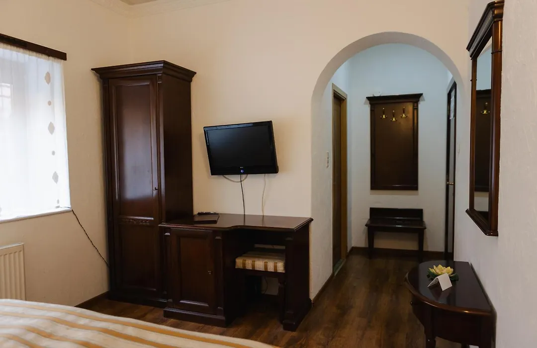 Hotel Claudiu-1