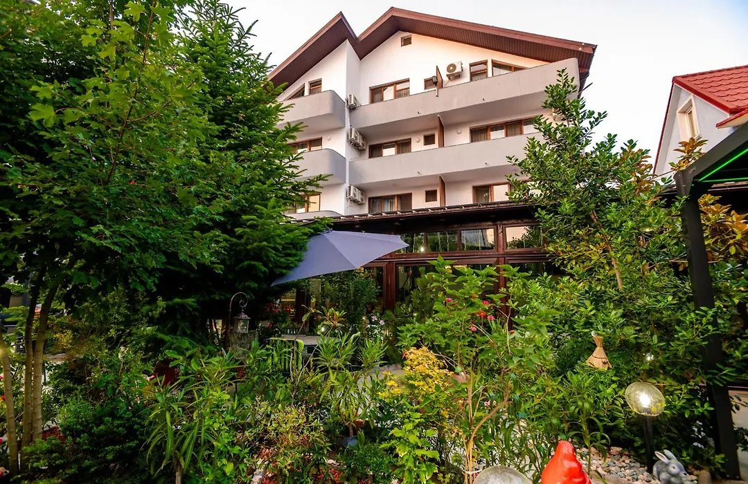 Hotel-Apartments Roxy&Maryo-1