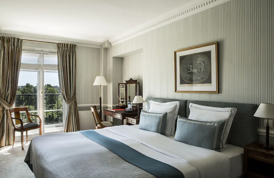 Hotel Brighton - Esprit De France-1
