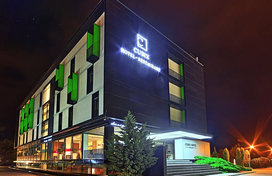 Hotel Cubix-1