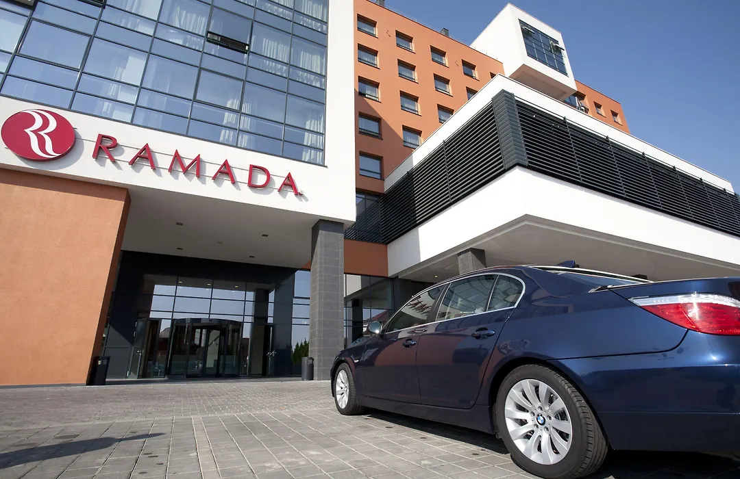 Ramada by Wyndham Oradea-1