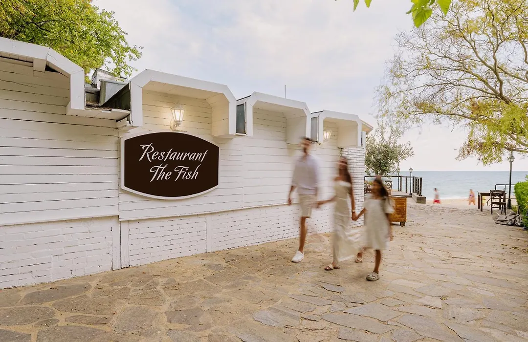 Hvd Riviera Beach Ultra All Inclusive & Mineral Pool - Private Beach & Free Parking-1