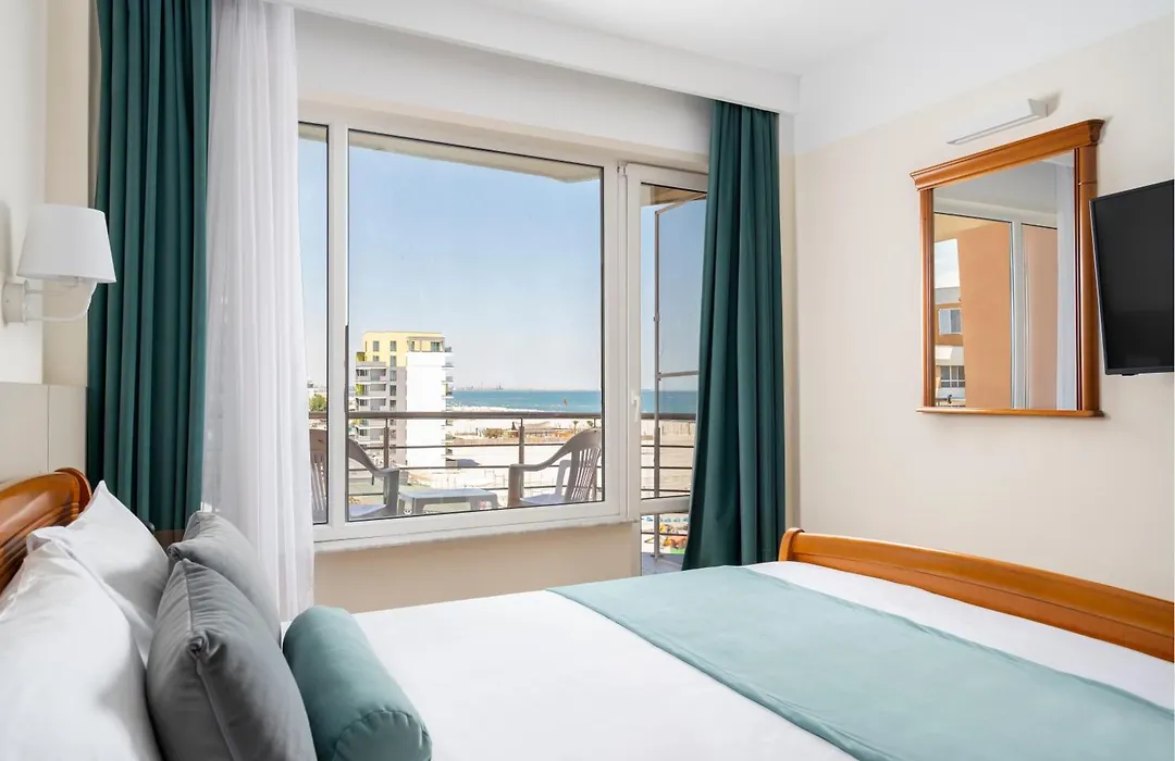 Hotel Amiral-1