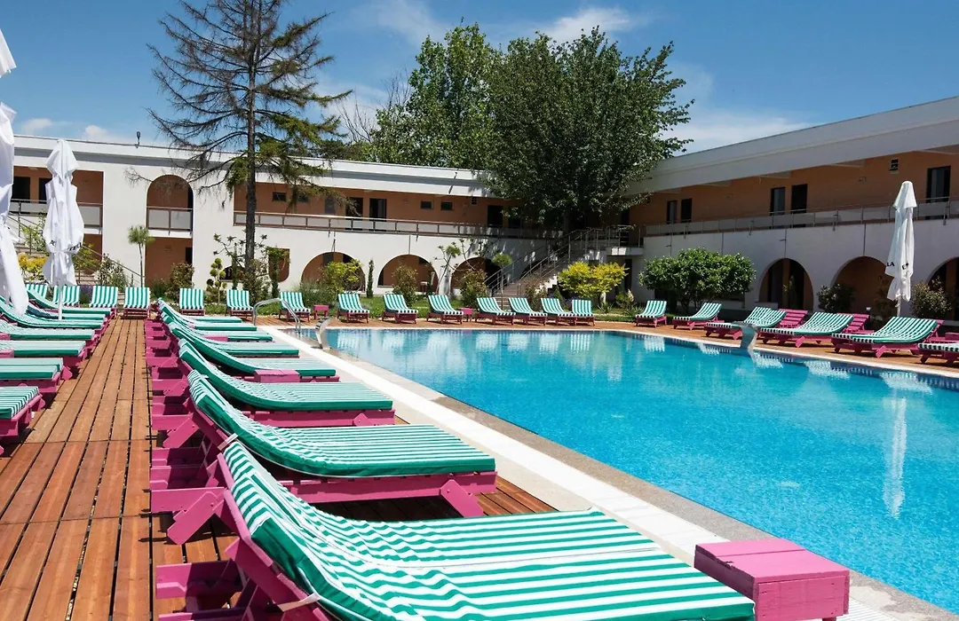 Ibis Styles Venus-1