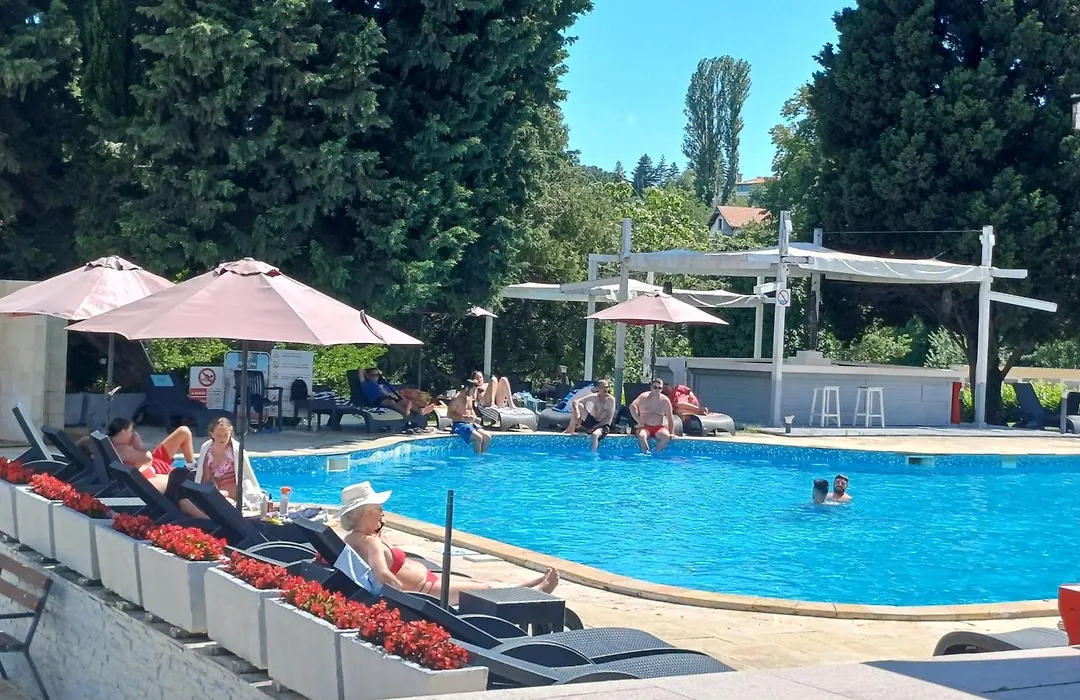 Detelina Hotel-1