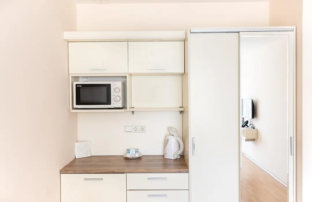 Premier Fort Cuisine - Full Board-1