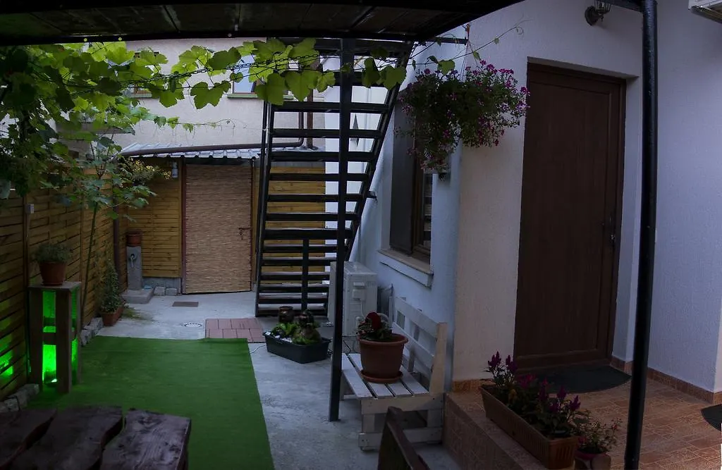 Casa Faleza-1