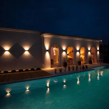 Elia Vama Veche (Adults Only)-3