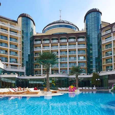Planeta Hotel & Aquapark Free Beach Access-3