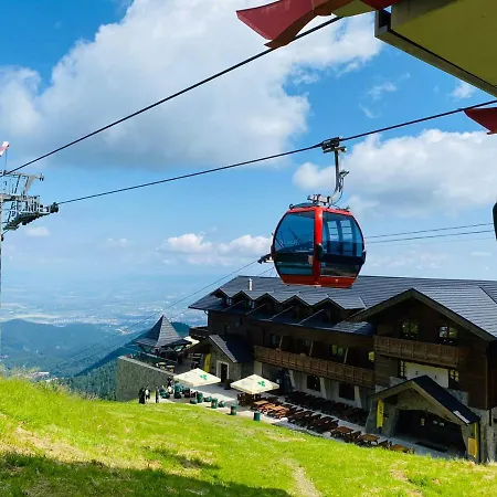 Yager Chalet-2
