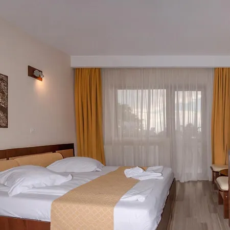 Hotel Grand-2