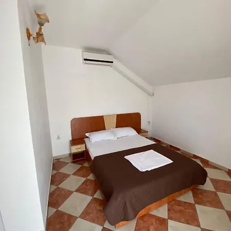 Camere de inchiriat CASA PRINTESA-2