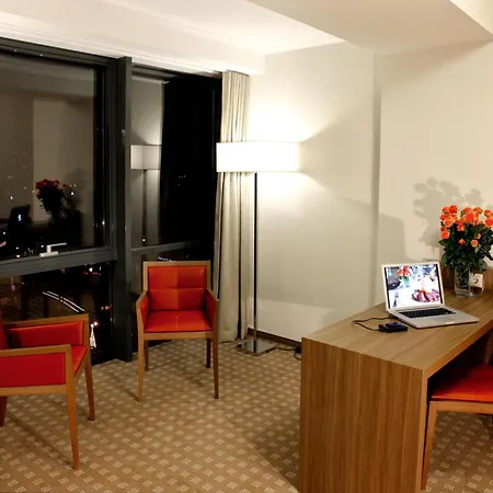 Central Plaza Hotel-3