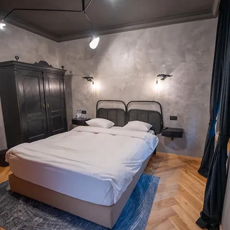 Barrique Chambers-2