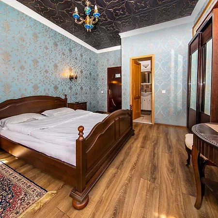 Zira Residence - Authentic Rooms In Old Town-2