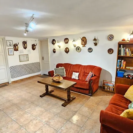 Casa Vanatorului-3