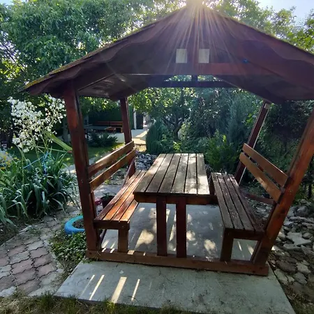 Holiday House Costinesti-3