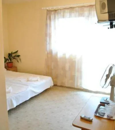 Hotel Arta-2
