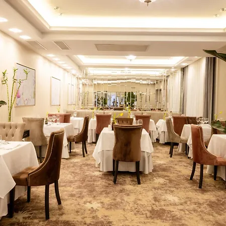 Tresor Le Palais Timisoara, Curio Collection By Hilton-3