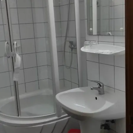 Hotel Alice-3