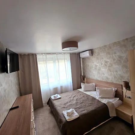 Cazare Apartamente IRIS-3