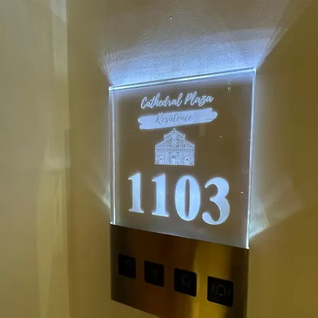 Hotel Boutique Cathedral Plaza Residences Room For Rent Downtown-2