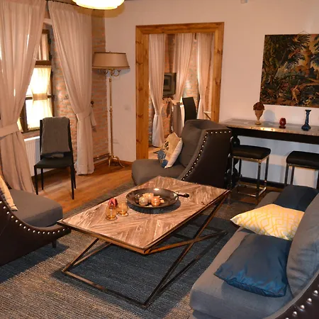 Casa Veche-2