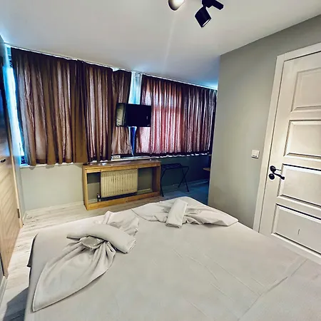 The Hera Gold Hotel-2