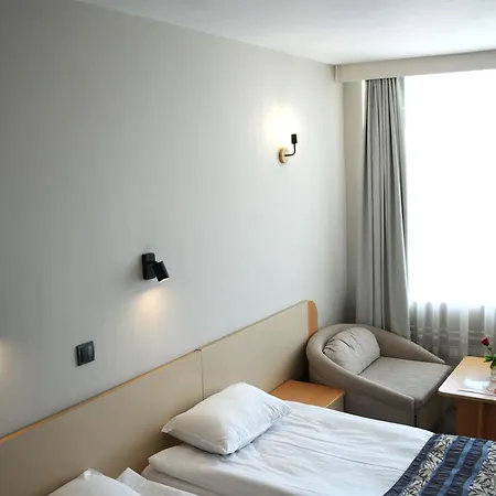 Hotel Oasis - Beach Access-2