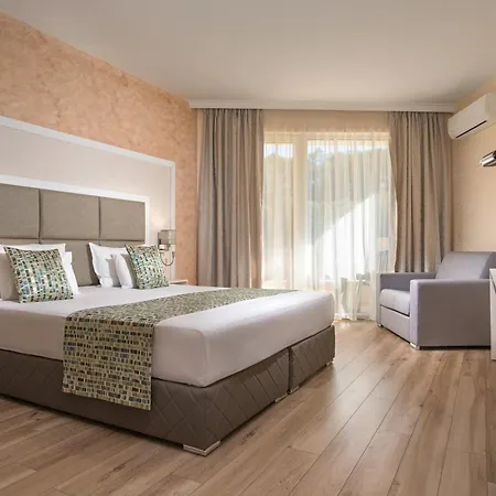 Marina White Sands Beach Hotel-3