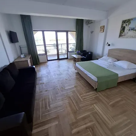 Hotel Insula-3