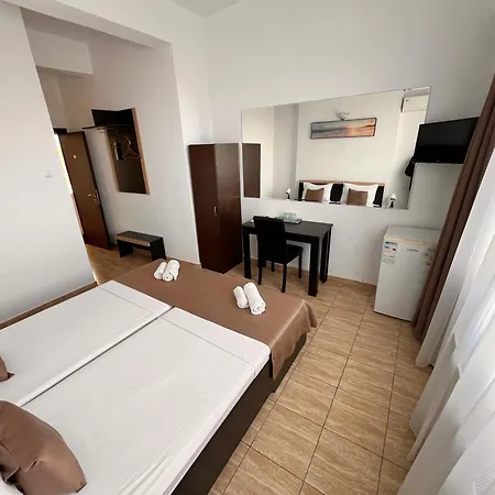 Hotel Cosmos-2