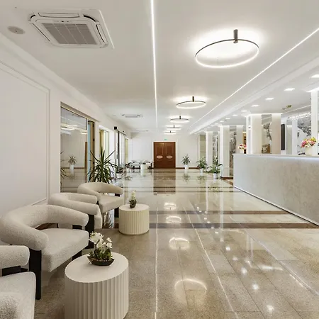 Hotel Condor-3