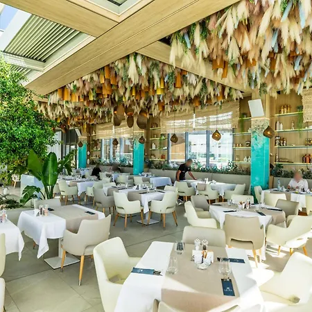 Hotel Opera Mamaia-2