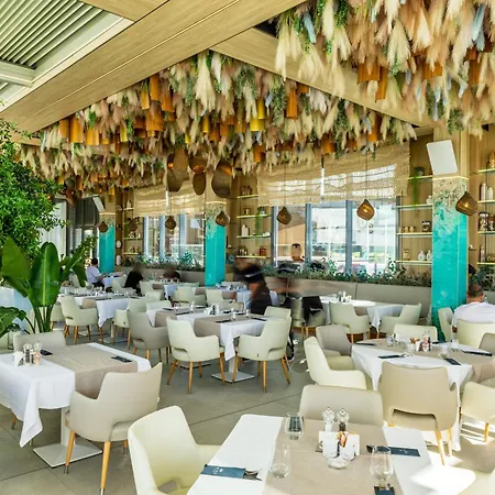 Hotel Opera Mamaia-3