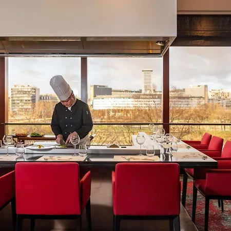 Novotel Paris Centre Tour Eiffel-2
