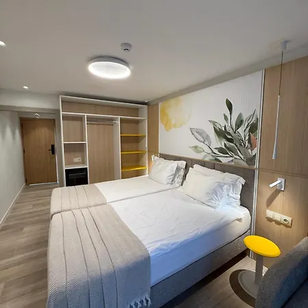 Compass Hotel-3