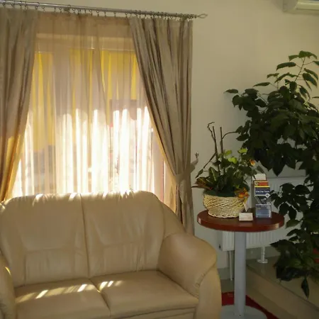 Hotel Ary-3