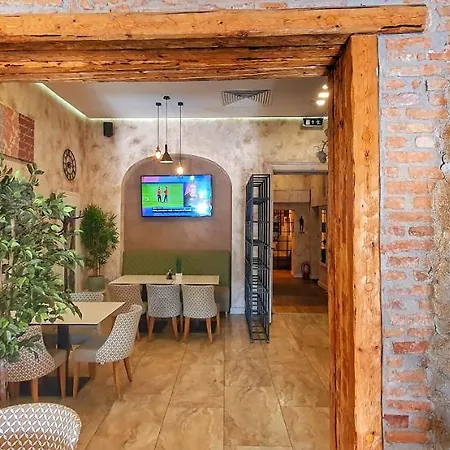 Casa Crown-2