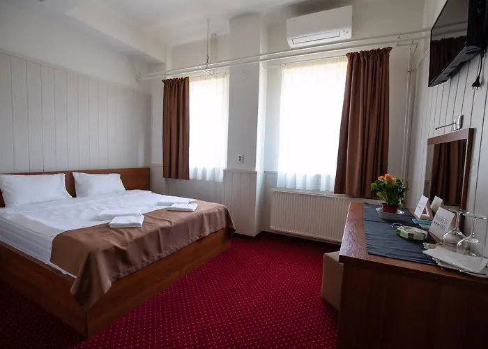 Nepliget Hotel Budapesta