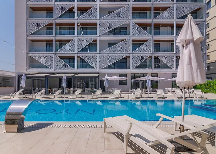 Nyota Hotel & Conference Center Mamaia